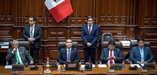 Peru: Parlament stimmt für Amtsenthebung von Präsidentin Dina Boluarte