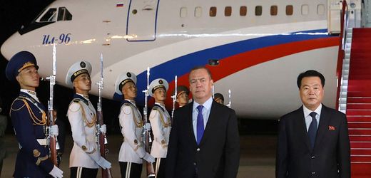 Russland: Ex-Präsident Dmitri Medwedew besucht Nordkorea