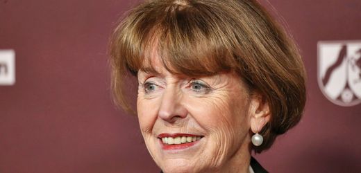 Henriette Reker: Kölner Oberbürgermeisterin würde den Satz mit der »Armlänge Abstand« heute nicht mehr sagen