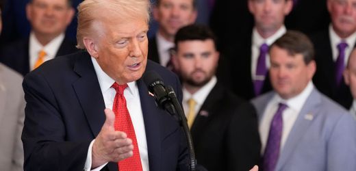 Donald Trump stellt Handelsabkommen mit China in Aussicht, spielt Risiko für Taiwan herunter