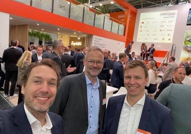 Dormagener Delegation in München: „Einen Handschlag haben wir natürlich noch nicht“