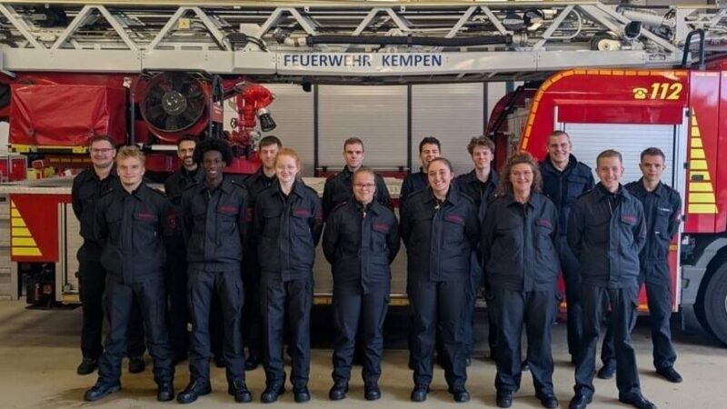 Feuerwehren in Tönisvorst und Kempen: Auf dem Weg zum Truppmann und zur Truppfrau