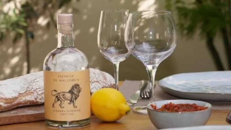 Hildener Arzt kreiert preisgekrönten Gin: „Das ist nicht nur so eine Liebelei“