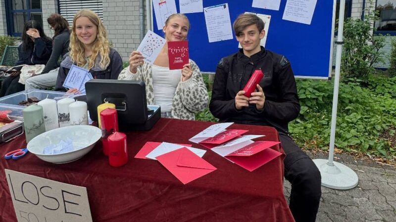 10.000 Tage LMG: Lise-Meitner-Gymnasium in Anrath feiert Jubiläum nach