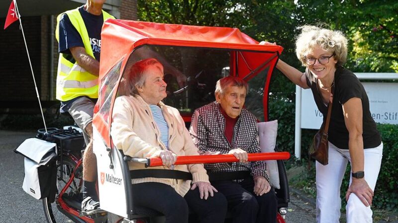 Dank der Malteser Kempen: Senioren genießen Rikscha-Ausflug