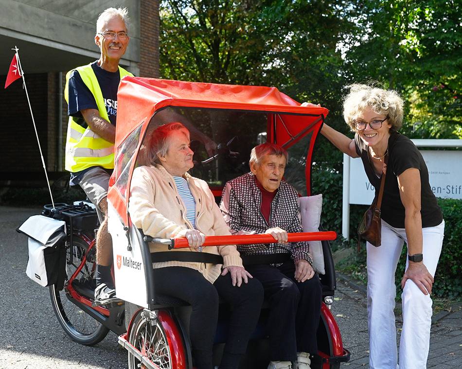 Dank der Malteser Kempen: Senioren genießen Rikscha-Ausflug