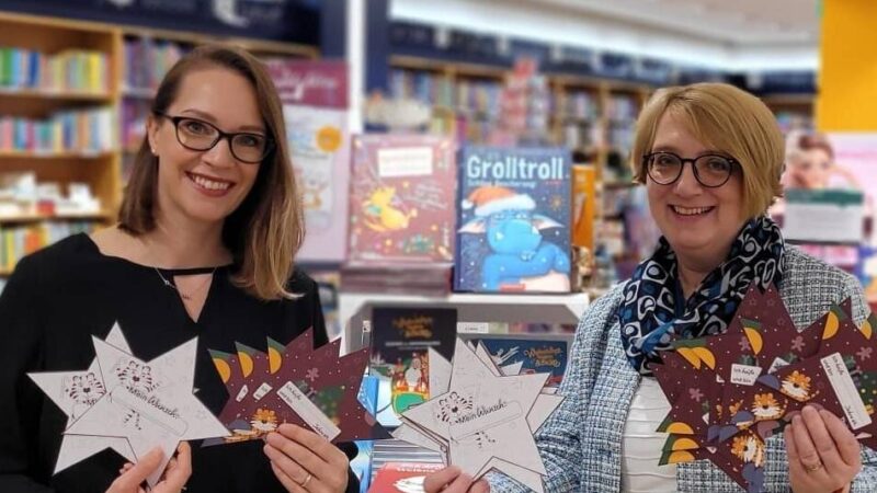 Aktion von Kinderschutzbund und Thalia: Kinder dürfen ihren Weihnachtswunsch aufschreiben