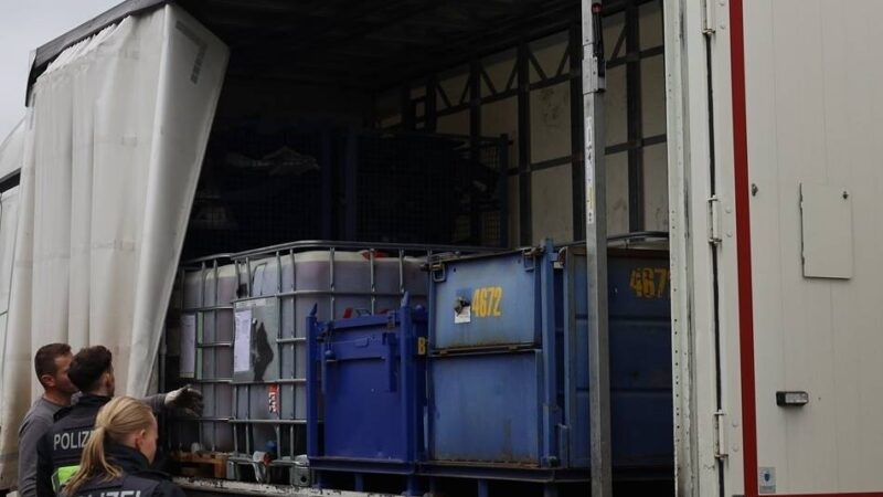 Koordinierter Kontrolltag: Polizei ahndet zahlreiche Verstöße im Lkw-Verkehr