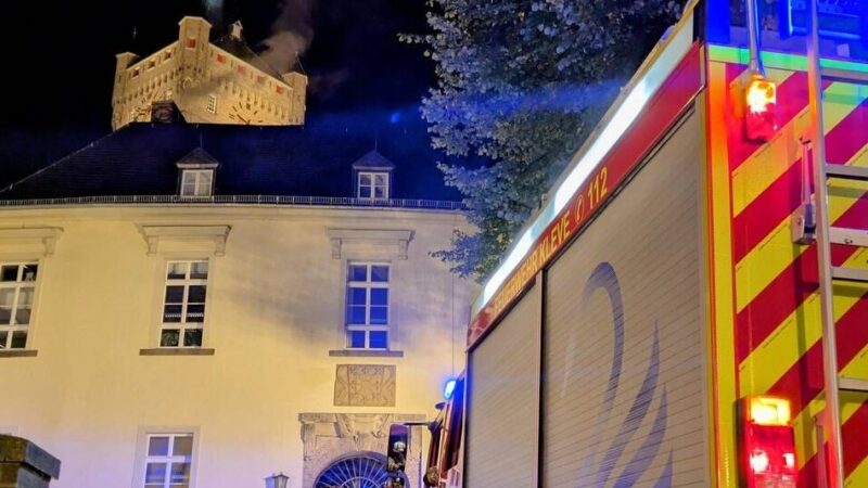 Feuerwehreinsatz in Kleve: „Unklare Rauchentwicklung“ an der Schwanenburg – Anruferin befürchtete Brand
