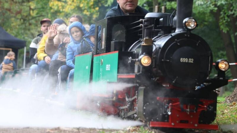 Dampfbahn Leverkusen: Letzte Runde durch den Stadtpark