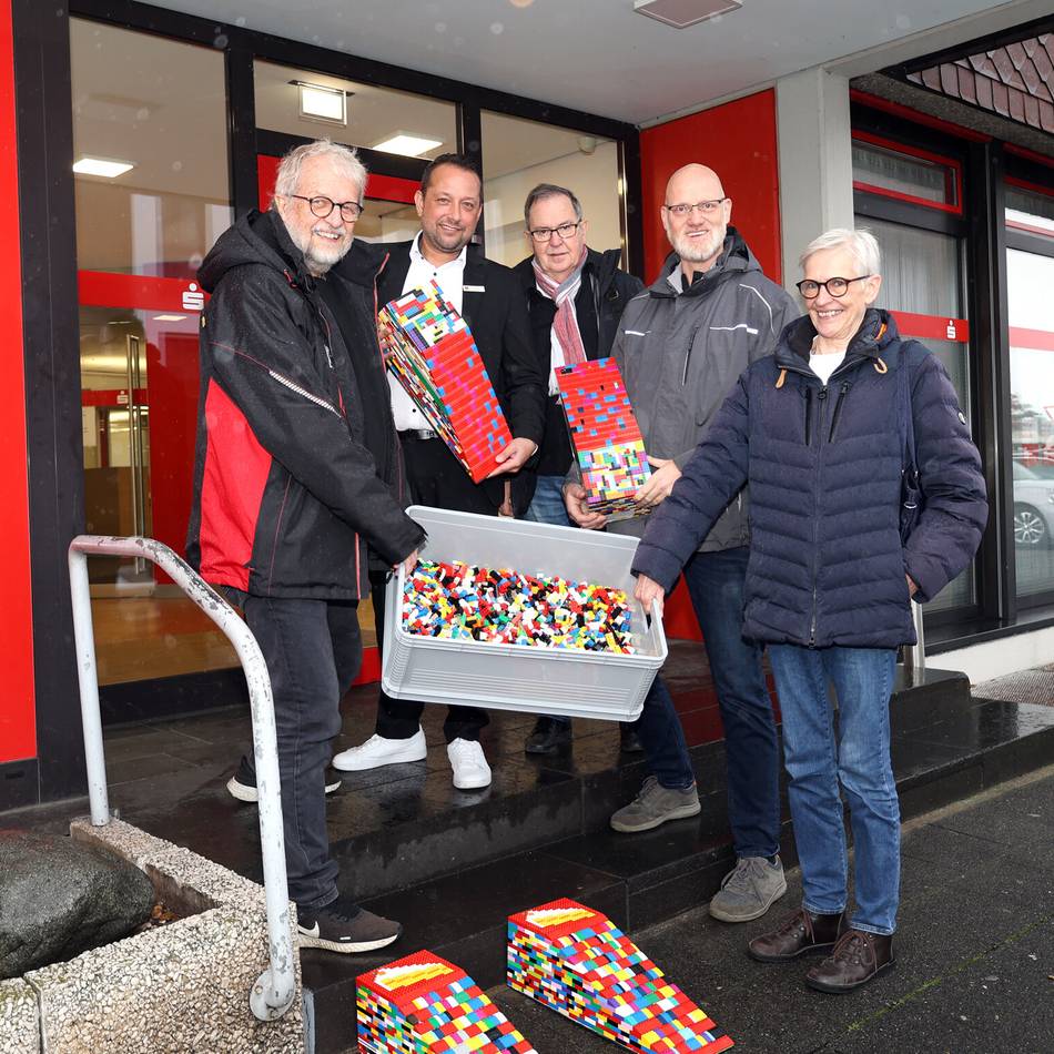 Projekt in Moers: Bunte Baustein-Rampen für Repelen