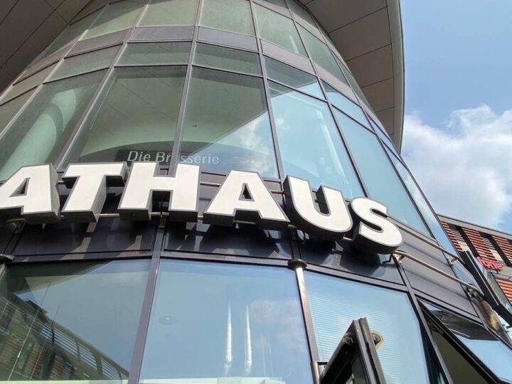 Letzte Sitzung des amtierenden Gremiums in Leverkusen: Rat entscheidet über Haushaltssicherung und Dezernentenabgang