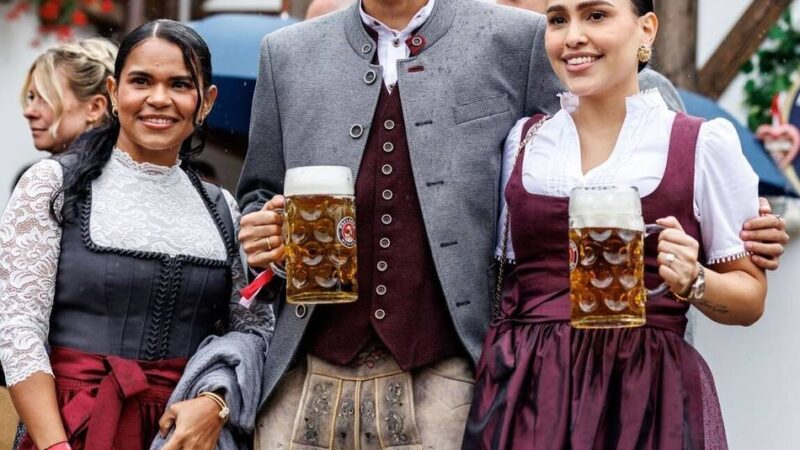 Harmonie in München: „Bierchen“ auf der Wiesn – Rekord-Bayern in Partylaune