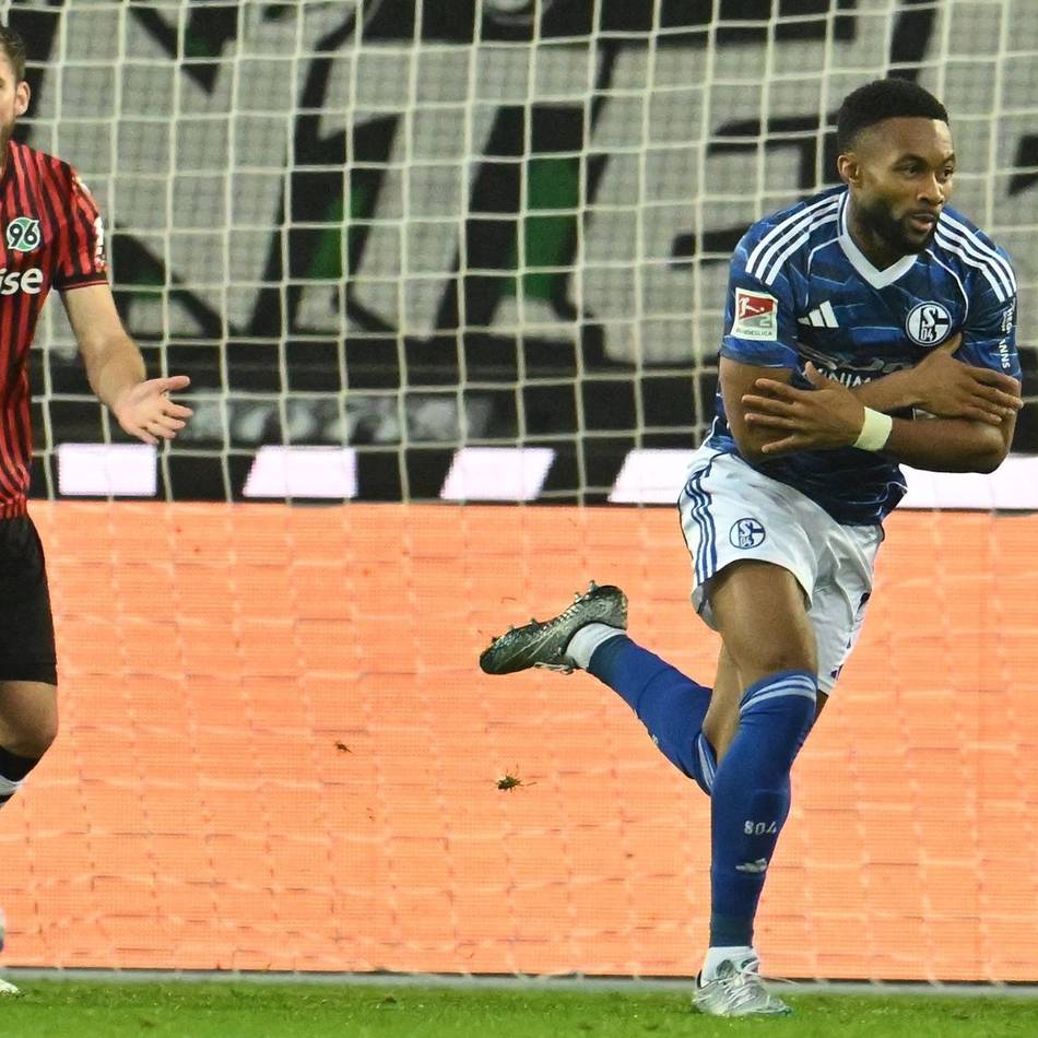 „Ein Statement“: Doppelpacker Sylla schießt Schalke an die Tabellenspitze