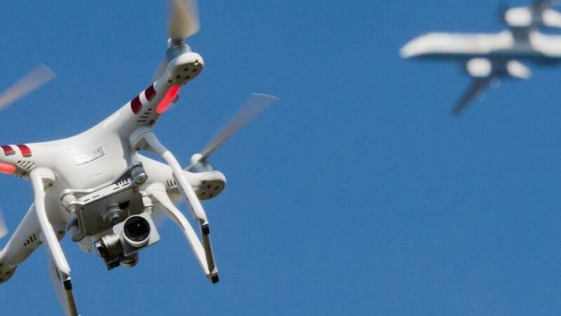 Bezirksregierung bestätigt Sichtungen: Vorfälle mit Drohnen auch am Airport Weeze
