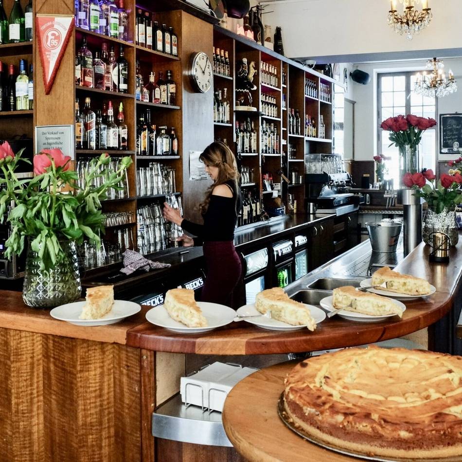 Zum Goldenen Einhorn in Düsseldorf: Kultlokal in der Altstadt ist insolvent – Betrieb läuft weiter