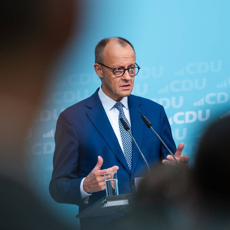 Nach umstrittener „Stadtbild“-Aussage: „Düsseldorf wird nie wieder einfarbig“ – Verein lädt Friedrich Merz nach Oberbilk ein