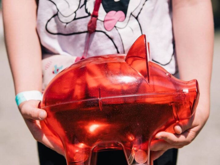 Aktion zum Weltspartag: Kinder lernen spielerisch den Umgang mit Geld