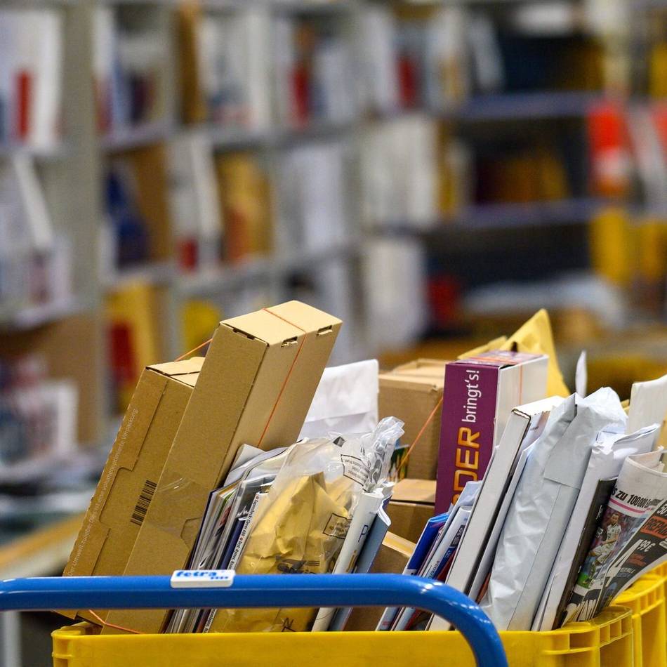 Abschied vom Briefträger in Meerbusch: Ärger über lange Wartezeiten nach Post-Umstellung