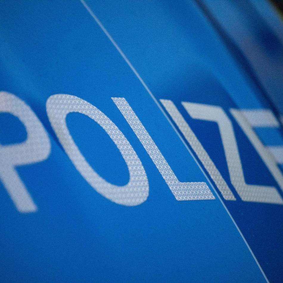 Kriminalität in Hilden: Wand aufgeflext – Einbruch in Reifenlager
