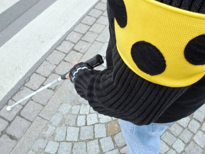 Statistik zu Leistungsempfängern: Wie viele Menschen in Mönchengladbach blind oder gehörlos sind