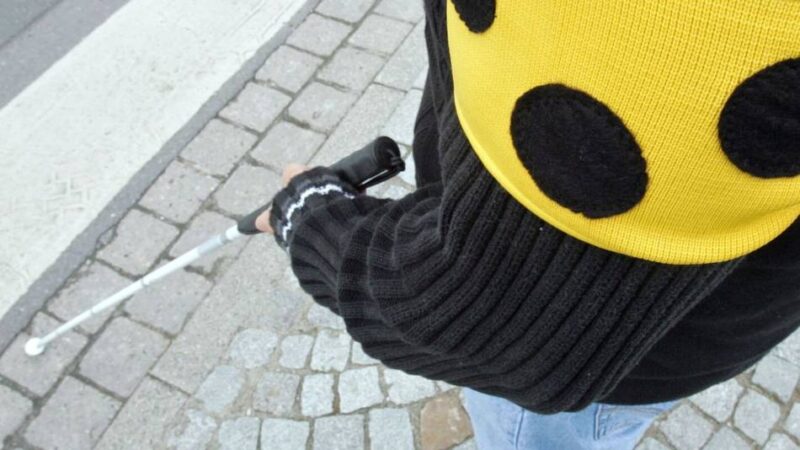 Statistik zu Leistungsempfängern: Wie viele Menschen in Mönchengladbach blind oder gehörlos sind