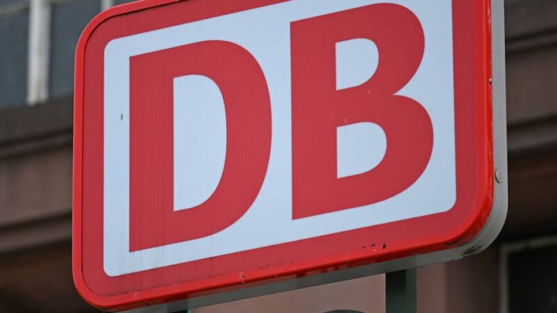 Schienenersatzverkehr: Bahnstrecke Emmerich-Oberhausen wird wieder voll gesperrt