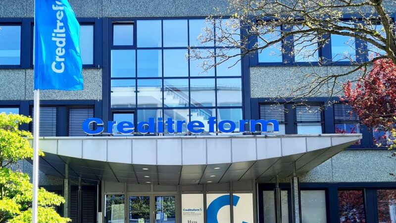 Umfrage in Leverkusen, Remscheid und Solingen: Wirtschaftliche Lage hellt sich leicht auf