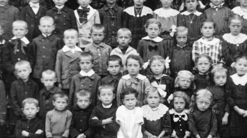Eröffnung am 1. November: Ausstellung zur Nieukerker Schulgeschichte im Michael-Buyx-Haus