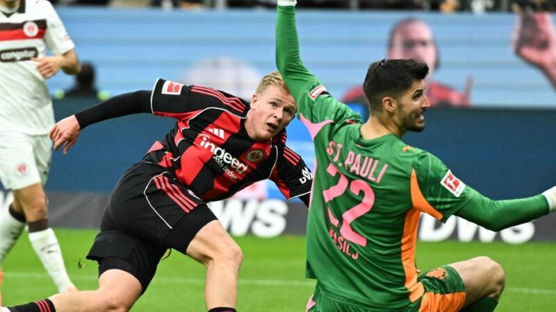 Wolfsburg schlägt Hamburg: Burkardt beendet Frankfurter Ergebniskrise – Debakel für Wagners Augsburg