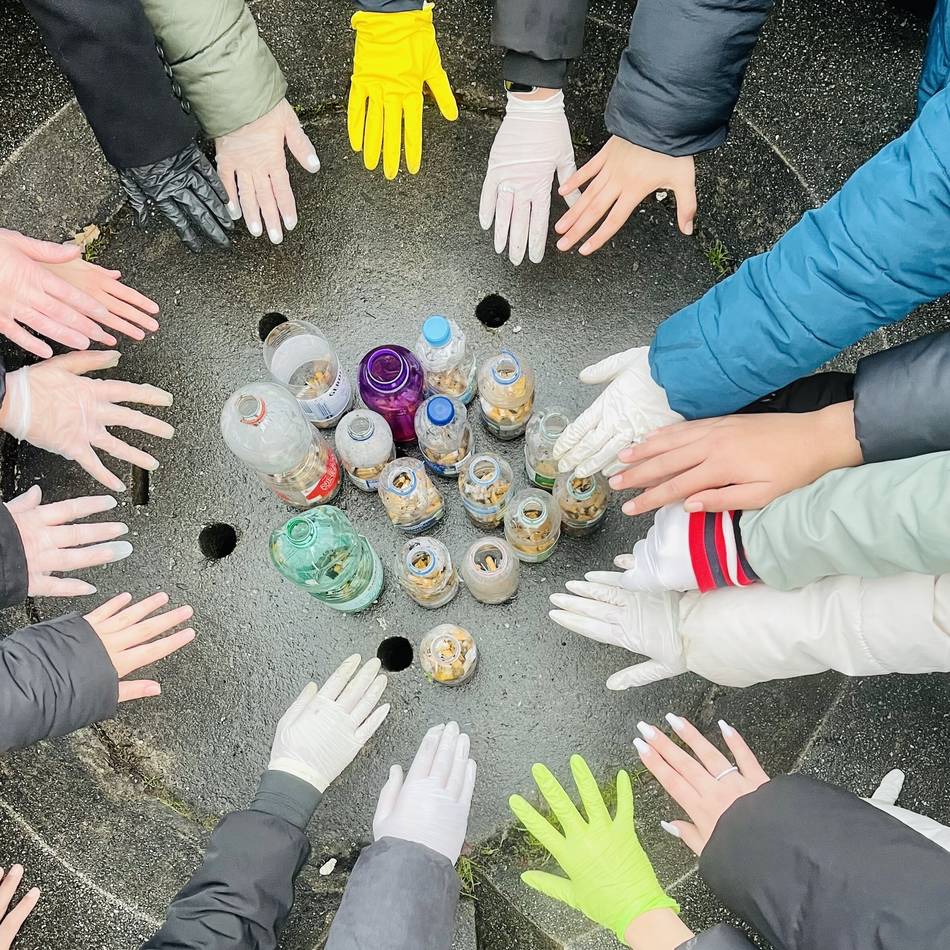 Aktion „Fill the bottle“ im Kreis Viersen: Schüler können mit Kippen Geld für die Klassenkasse gewinnen