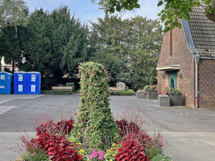 Infrastruktur in Düsseldorf: Friedhof Unterrath bekommt neue Toilette
