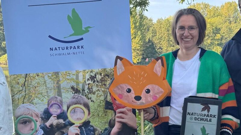 Materialien zur Außendarstellung: Nettetaler Naturpark-Schulen zeigen Flagge