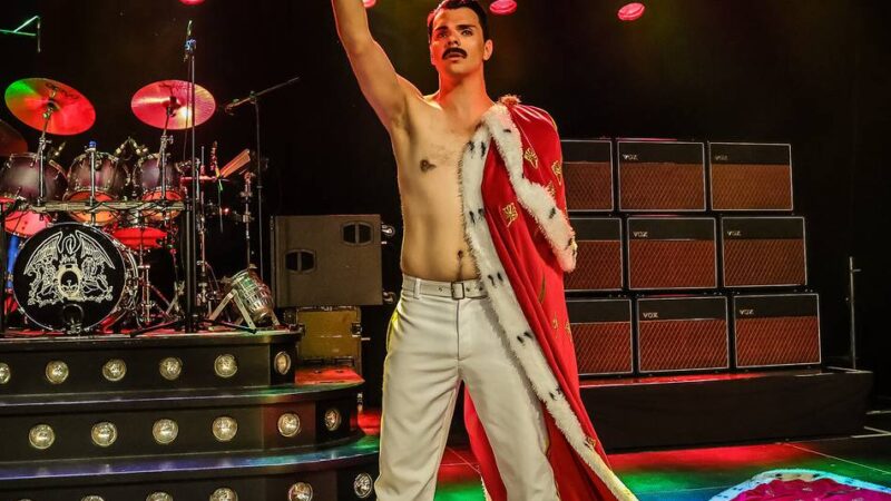 „God Save The Queen“ in Erkelenz: Josch Hinder und die Q-Revival Band bringen Freddie Mercury auf die Bühne