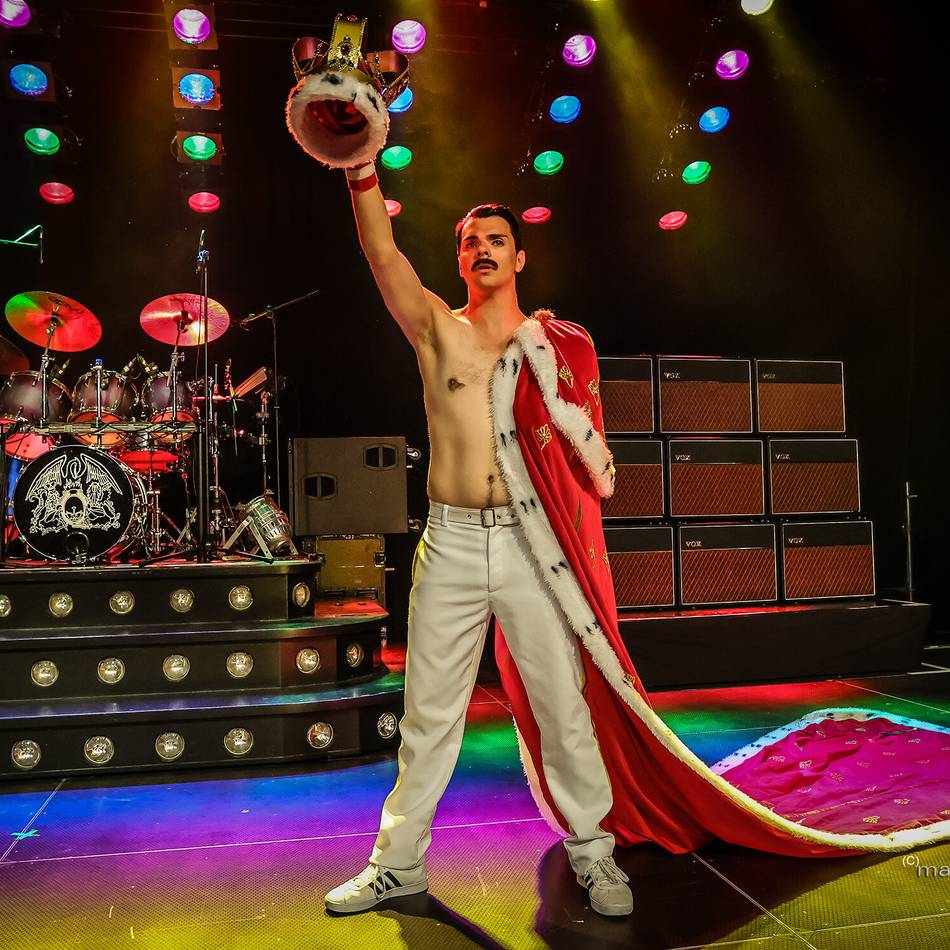 „God Save The Queen“ in Erkelenz: Josch Hinder und die Q-Revival Band bringen Freddie Mercury auf die Bühne