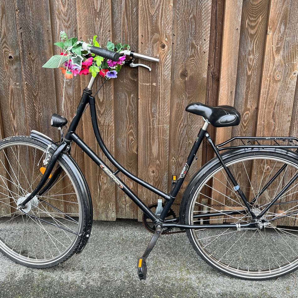In Kleve sichergestellt: Polizei sucht Eigentümer von herrenlosem Fahrrad