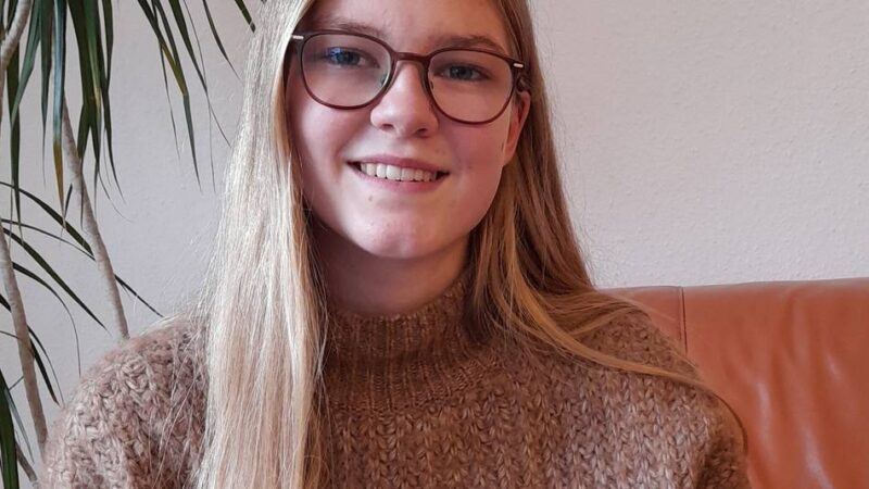 Einladung nach Hülm: Gesa und Melena lesen in Goch aus ihrem gemeinsamen Buch