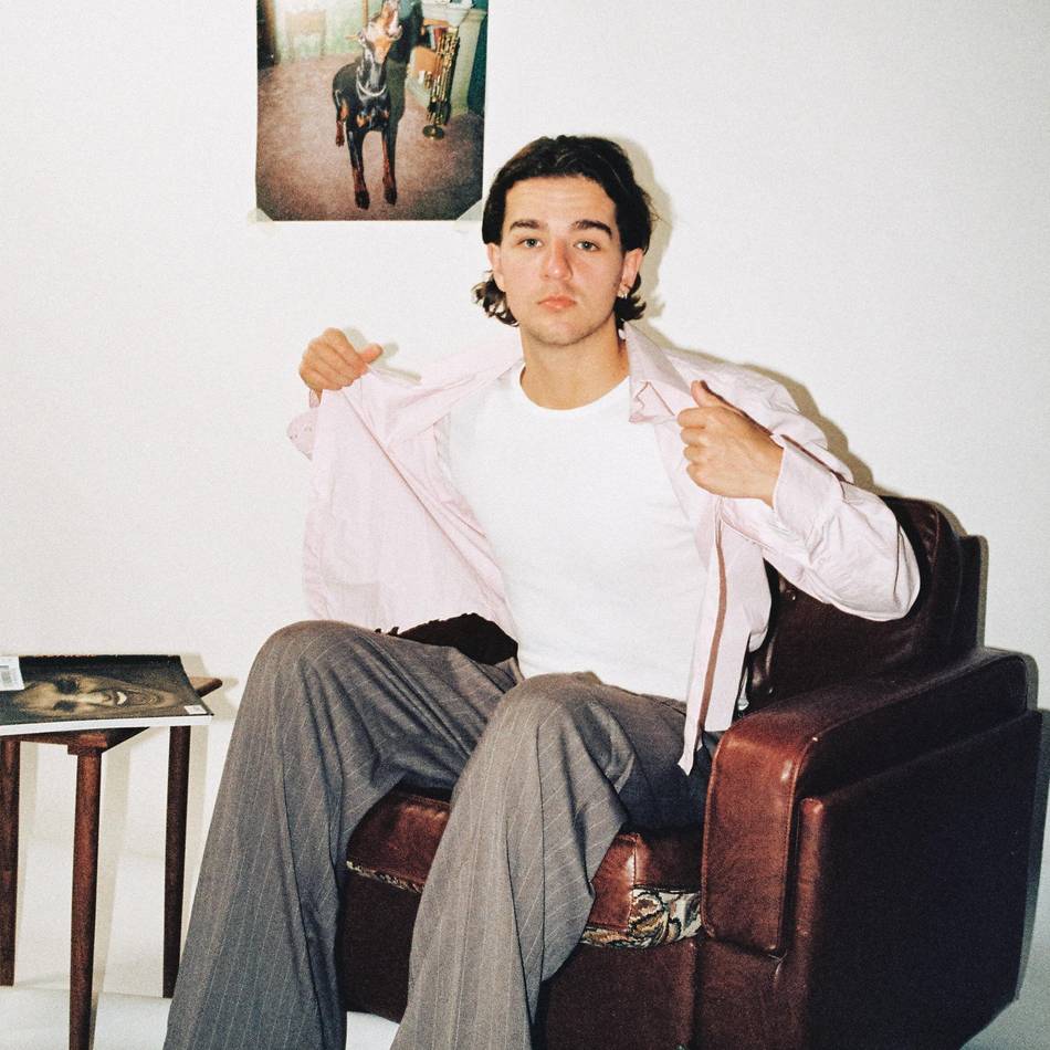 Newcomer Aaron startet solo durch: Vom Schlagzeuger aus Nieukerk zum Best Buddy von Zartmann
