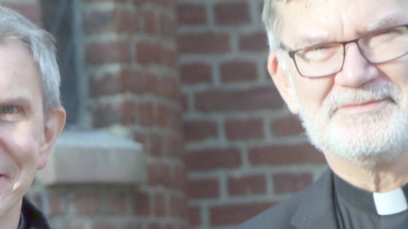 Kirchengemeinde in Langenfeld: Bischof Clemens Pickel hält Messe in St. Josef