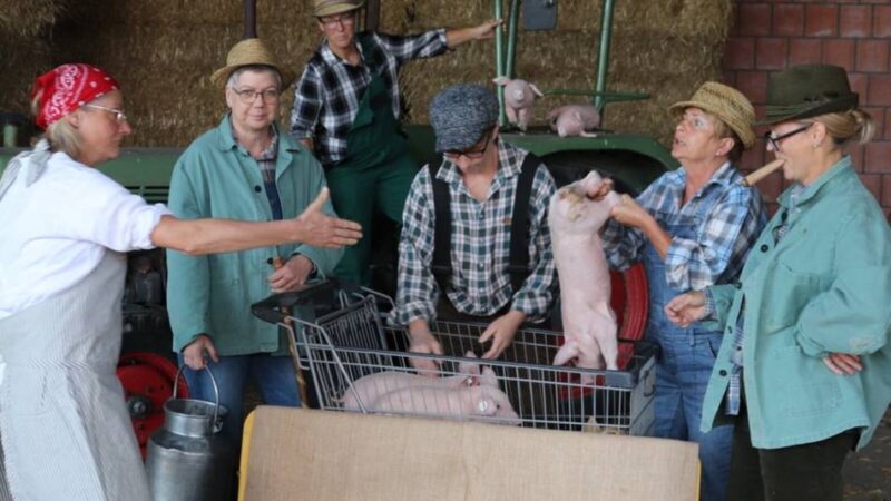 Ein Fest mit tierischen Überraschungen: Sonsbecker Landfrauen laden zum Ferkelball