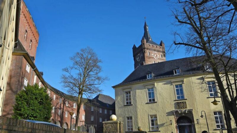 Sexueller Missbrauch an Enkeltochter: Großvater aus Rees muss hinter Gitter