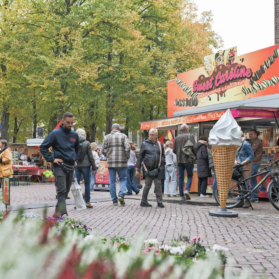 Gelungenes Rheinfest: Rheinkönigin Jutta Green und die Heimat – „Mein Herz liegt in Rees“