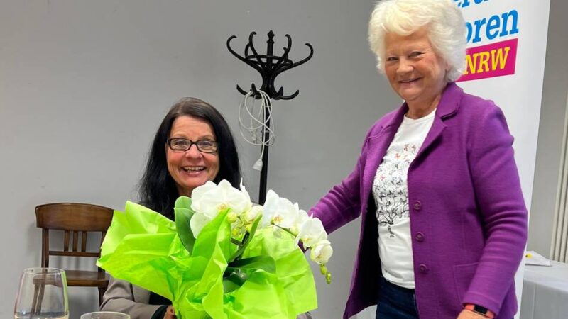 FDP und Liberale Senioren in Dormagen: Aktien, Gold, Fonds – Tipps einer Wirtschaftspsychologin