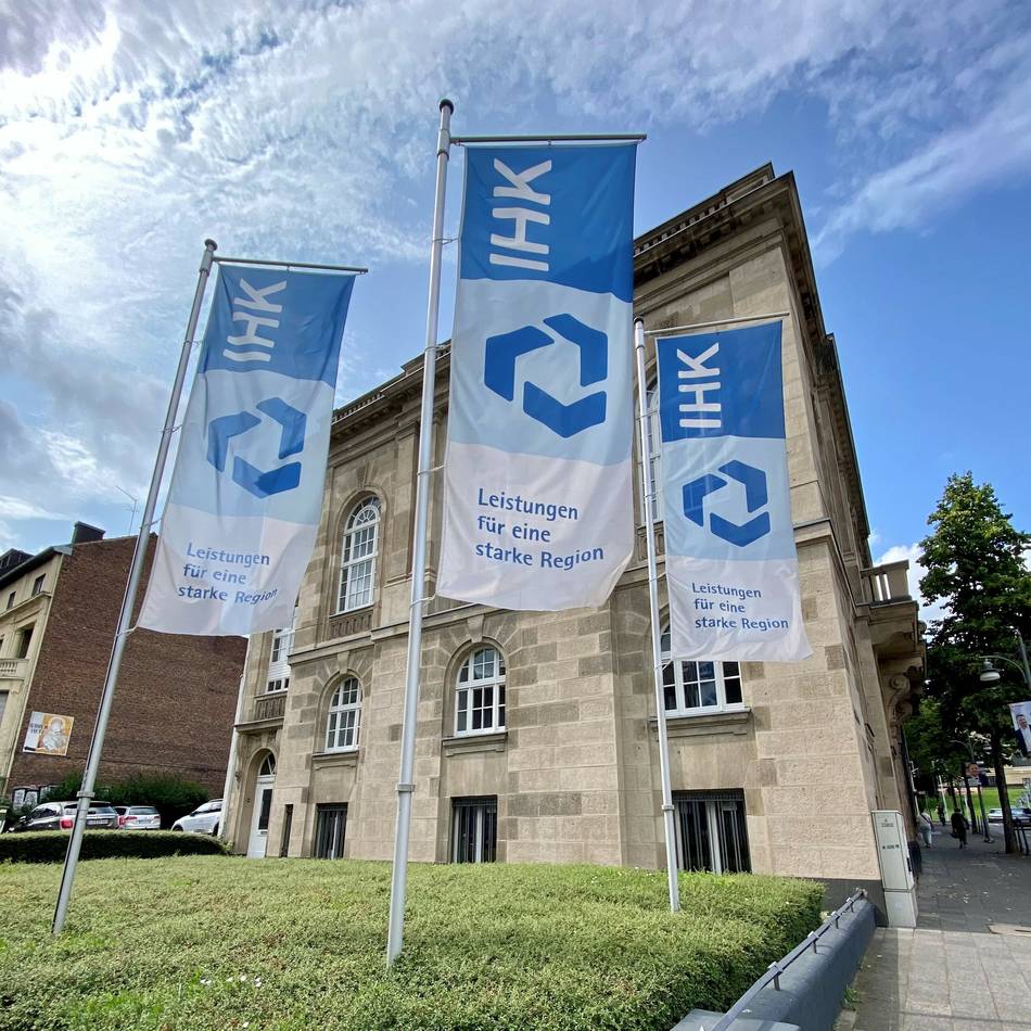 Kriminalität in Mönchengladbach: Dreiste Diebe stehlen mitten am Tag Technik aus IHK-Gebäude