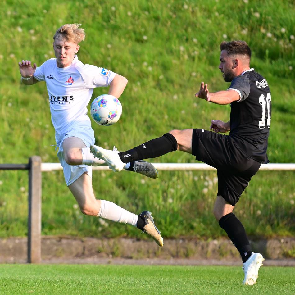Pokal-Heimspiel gegen SC St. Tönis: Trainer Umut Akpinar lässt sich beim 1. FC Kleve nicht aus der Ruhe bringen