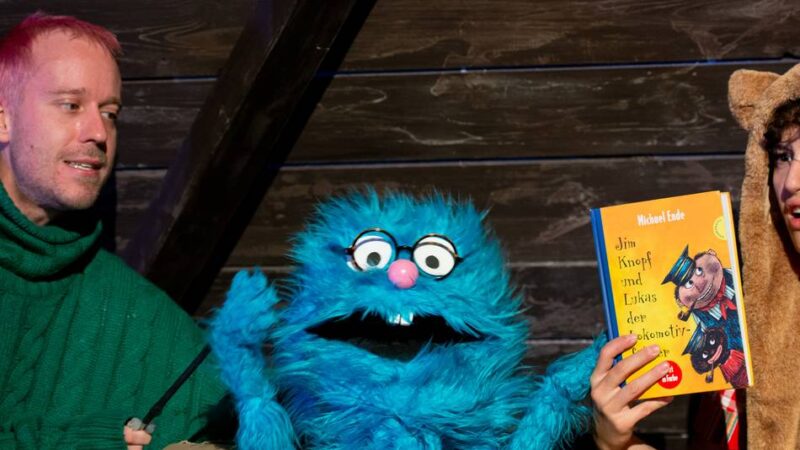 Rheinisches Landestheater startet in die neue Kindertheatersaison: Ein „Klugscheißerchen“, das für Begeisterung sorgt