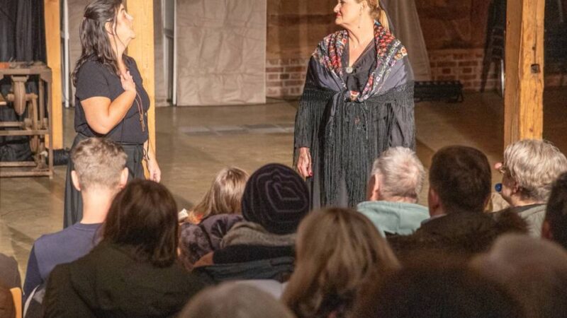 Theaterpremiere von „Bluthochzeit“ in Kaarst: „Ich bin unglaublich stolz auf mein Team“