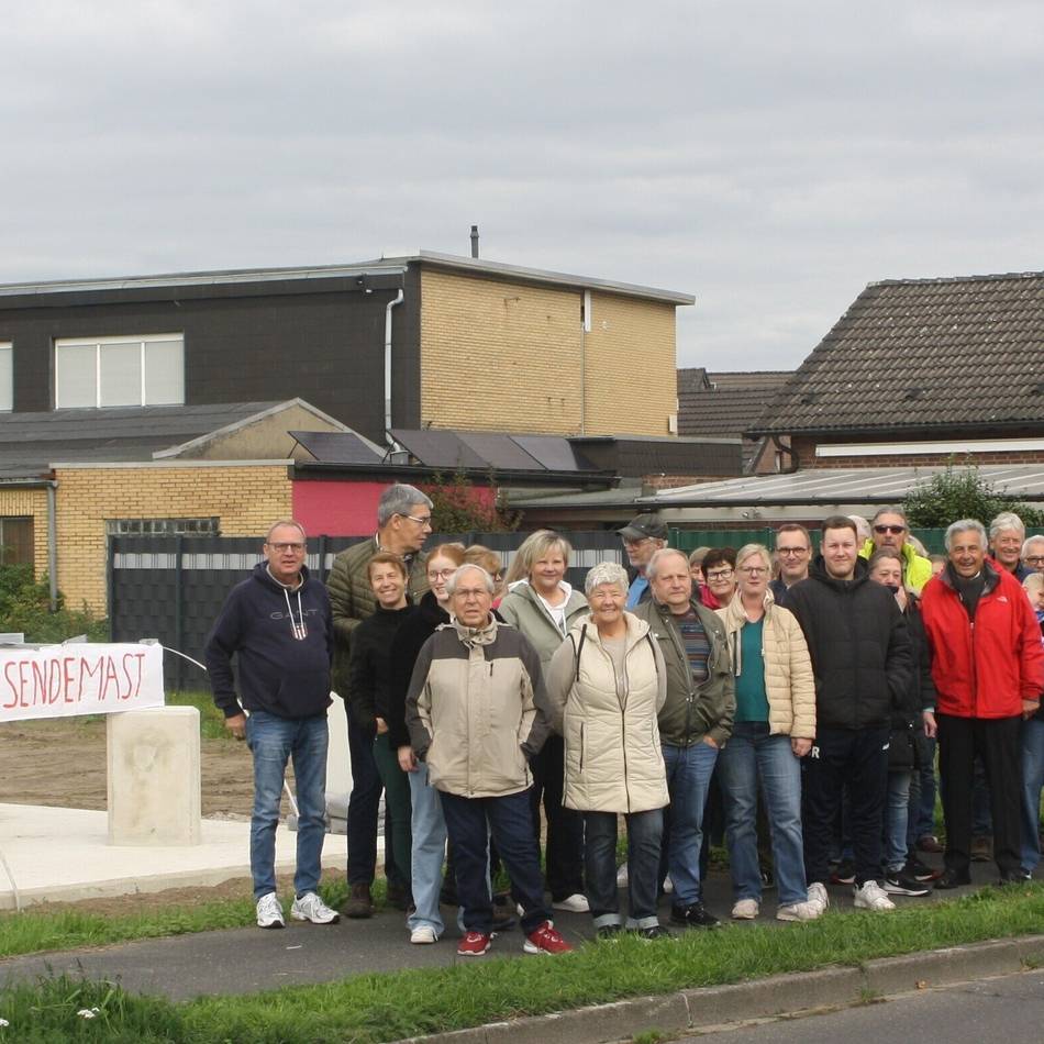 Stadt Viersen sagt, ihr seien die Hände gebunden: Anwohner wollen gegen neuen Funkmast kämpfen