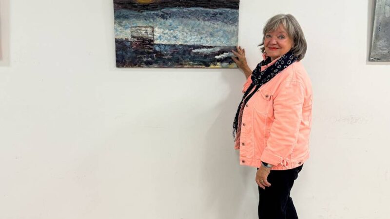 Ausstellung in Korschenbroich: „Kunst im Rathaus“ mit Anspielung aufs Goldjubiläum
