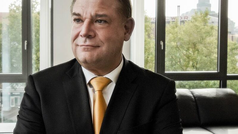 Entscheidung bei der Volksbank Kleverland: Volksbank-Vertreter besiegeln das Schicksal von Vorstand Frank Ruffing